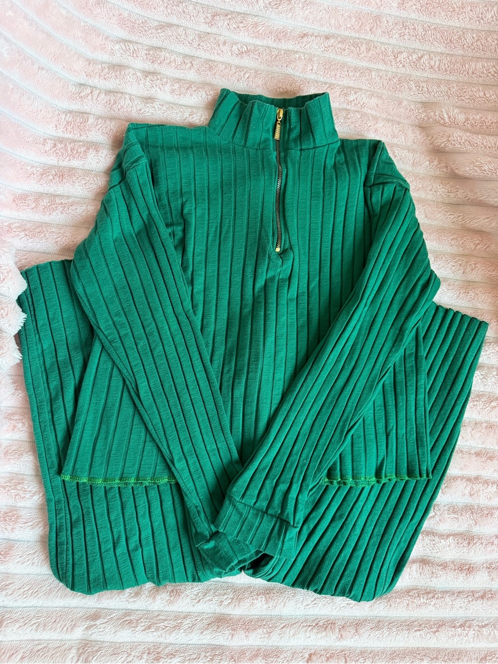 Two-piece women's set